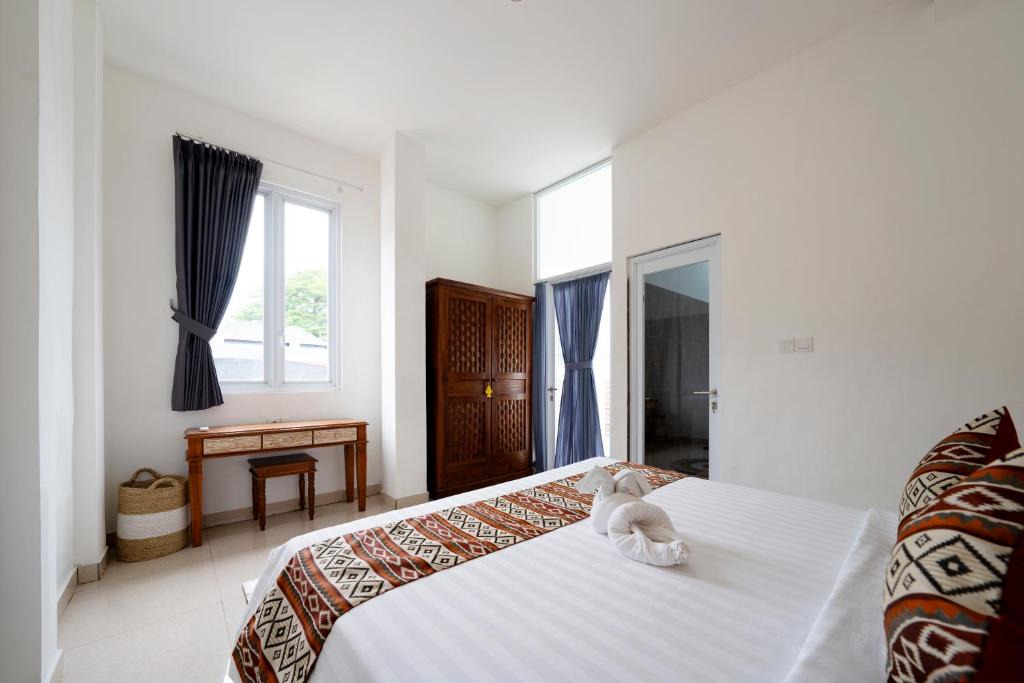 Sidakarya Villa | 3 BR Luxury Villa with Private Pool in Mertasari Beach Sanur