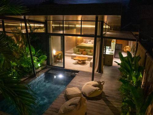 Uluwatu Resort | 300 m² Resort ∙ 2 bedrooms ∙ 6 guests