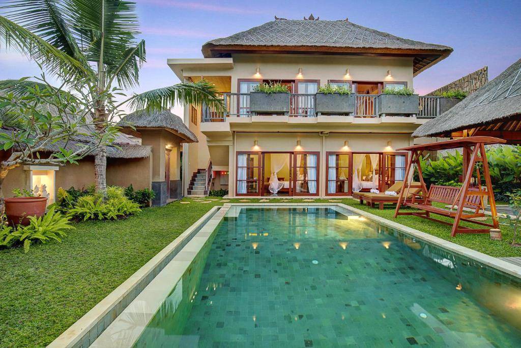 Lodtunduh Villa | 450 m² Villa ∙ 4 bedrooms ∙ 8 guests