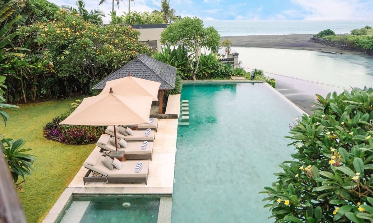 Cemagi Villa | 4BR-Beachfront Villa in Cemagi with Ocean Views