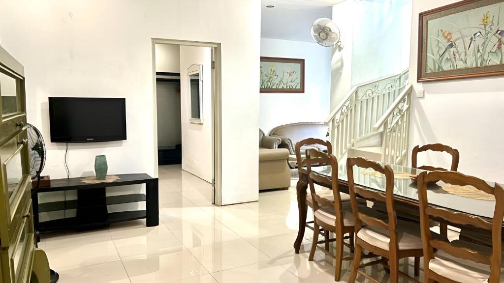 Mumbul Apartment | A peaceful, quiet, calming place for families, mothers and children