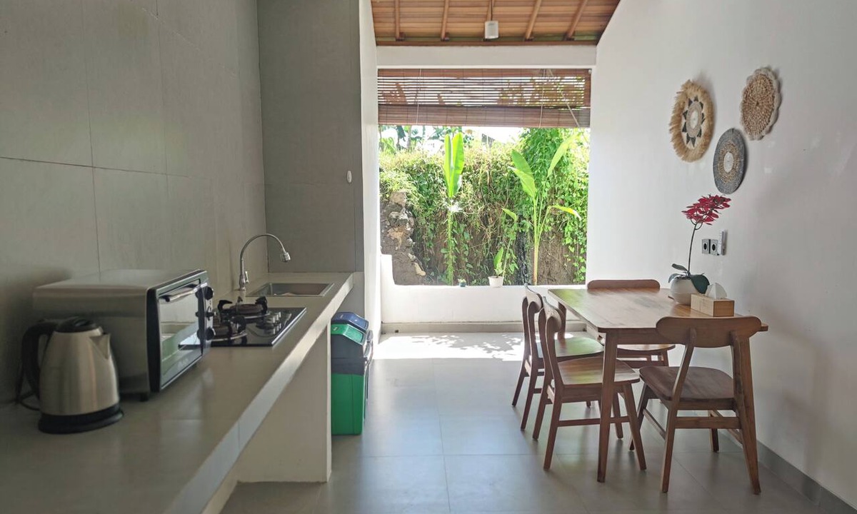 Mas House | Airlangga Villa Ubud: Stylish Tropical Retreat with Private Pool & Comfort