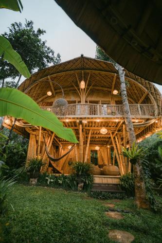 Selat Villa | Alamvaya Bali Bamboo House