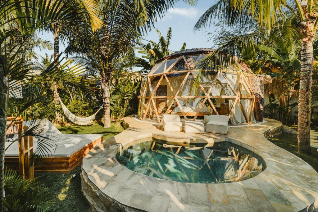 Kuta Hotel | Alma Domes