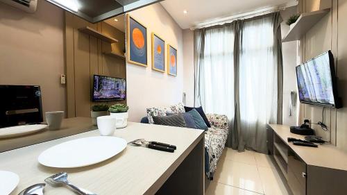 Cikarang Apartment | Apt 2BR Chadstone Exclusive,cozy,pool,wifi and Gym by LS