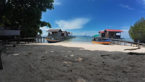 Arborek House | Arborek Homestay & Dive Center