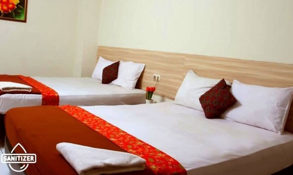 Bandung House | Bantal Guling Trans