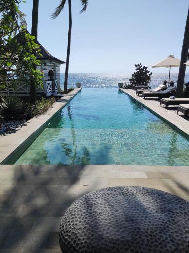 Songan Villa | Beach Villa Pantai Matanai