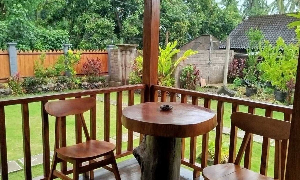 Tejakula House | Borneo Log Cabin Guest House