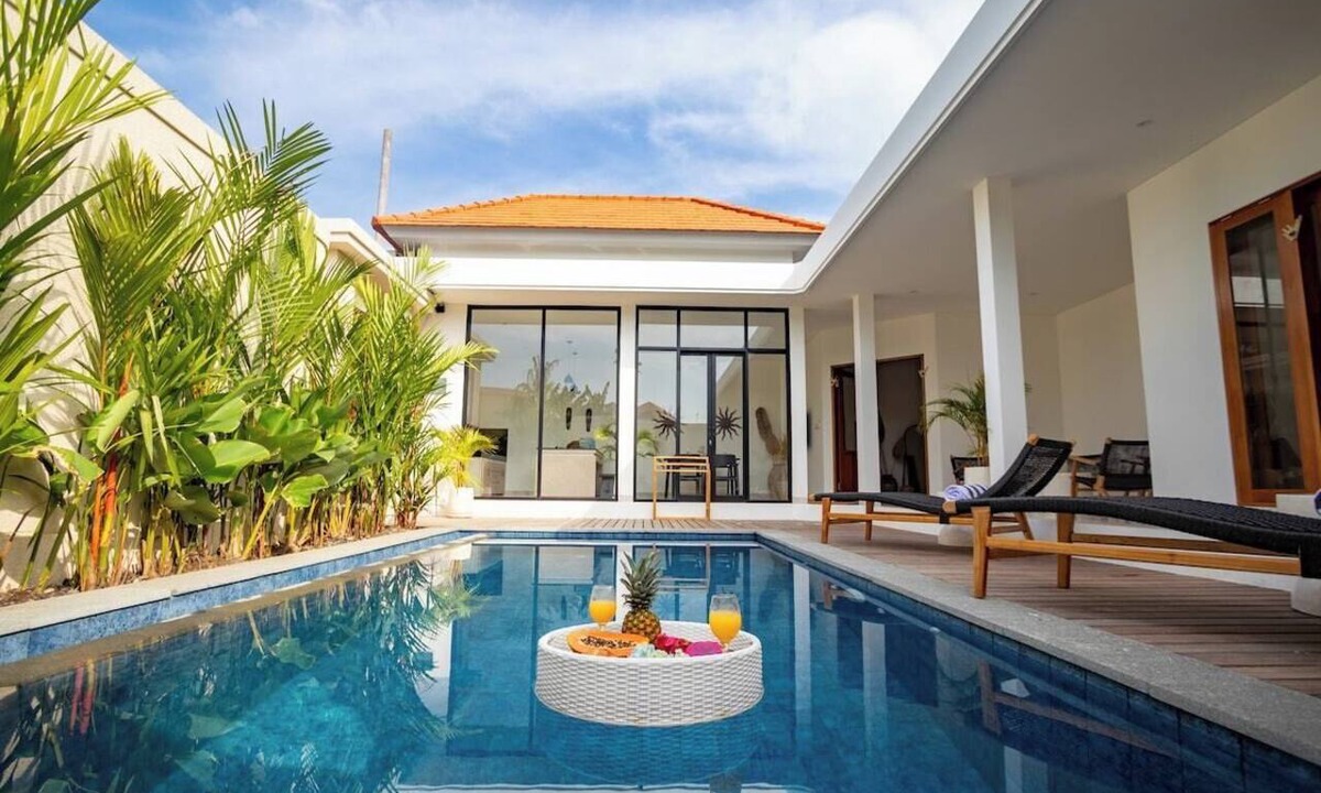 Umalas Villa | Brand NEW Private Villa, Huge Pool, Beach Access