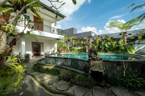 Tegallalang Bed & Breakfast | Budha house