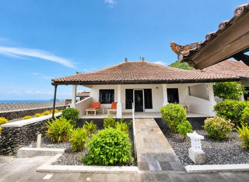Sengkidu Apartment | Bugbug Beach Resort