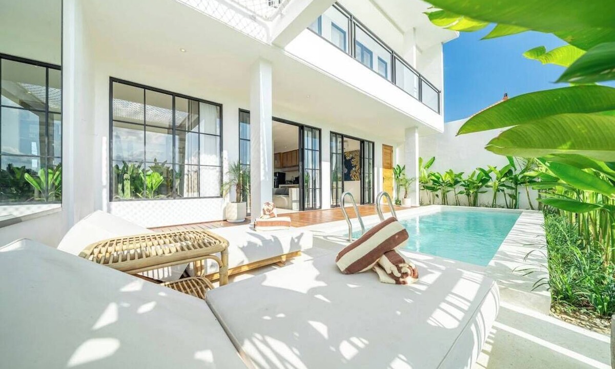 Andong Villa | Casa Luma Villa - New 2BR in Ubud w Pool, Rooftop Pool Table&Kitchen