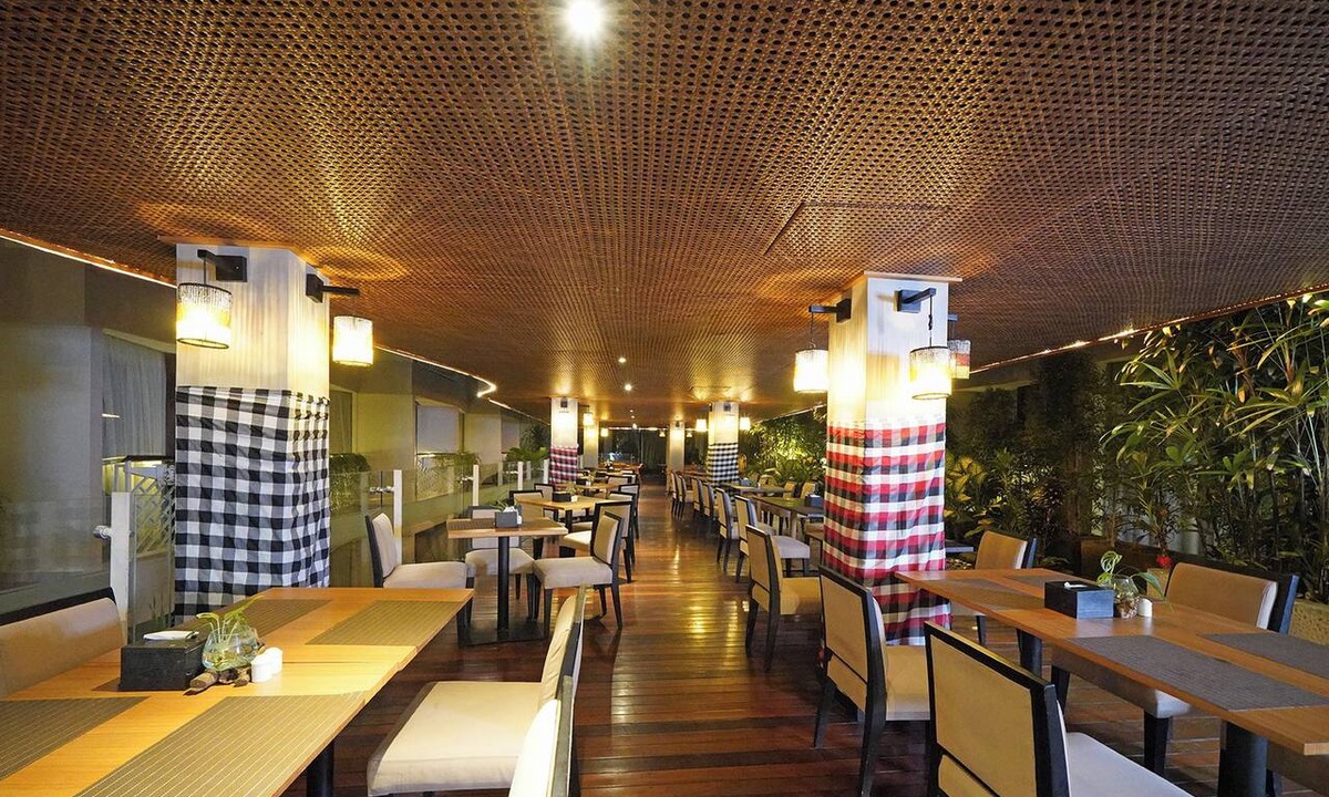 By Pass Ngurah Rai Kuta Hotel | Charming Family Loft in Kuta