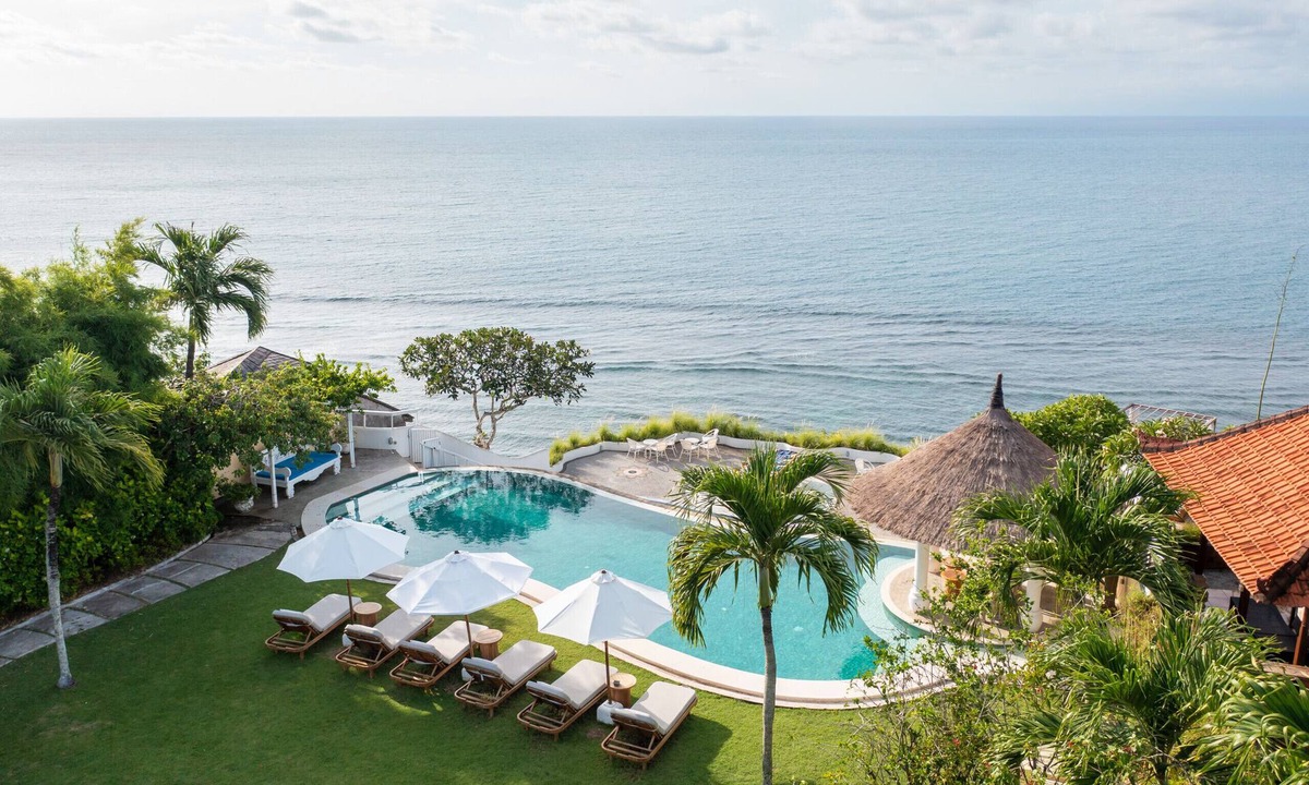 Pecatu Villa | Cliffside Sea Views Sunset Pool For Groups