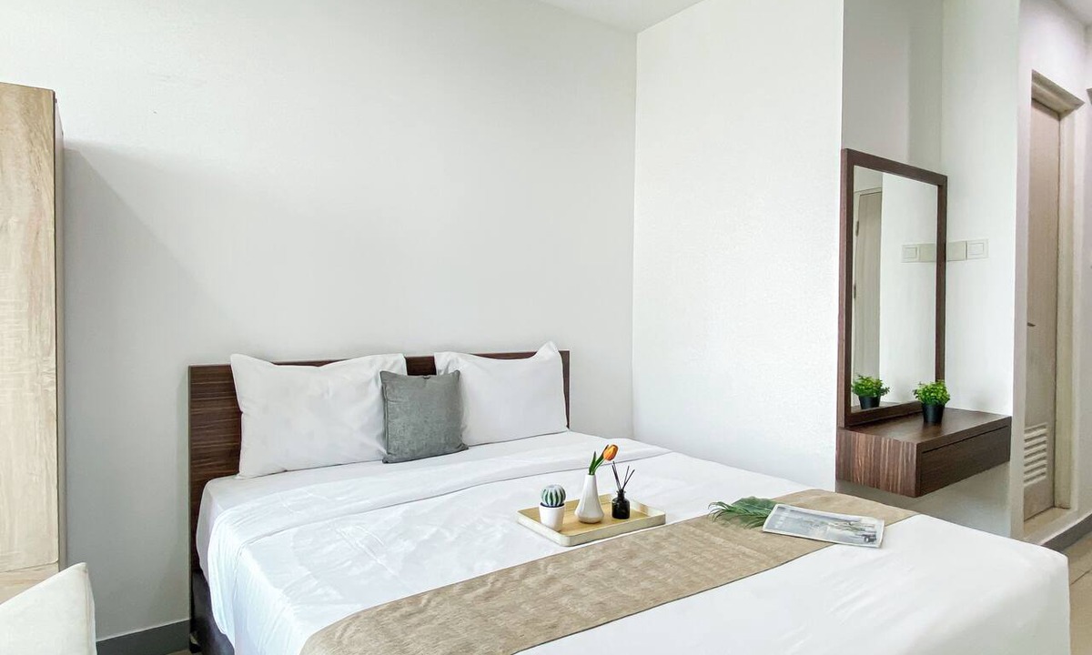 Pekayon Jaya Apartment | Comfortable And Minimalist Studio Room At Apartment Grand Kamala Lagoon