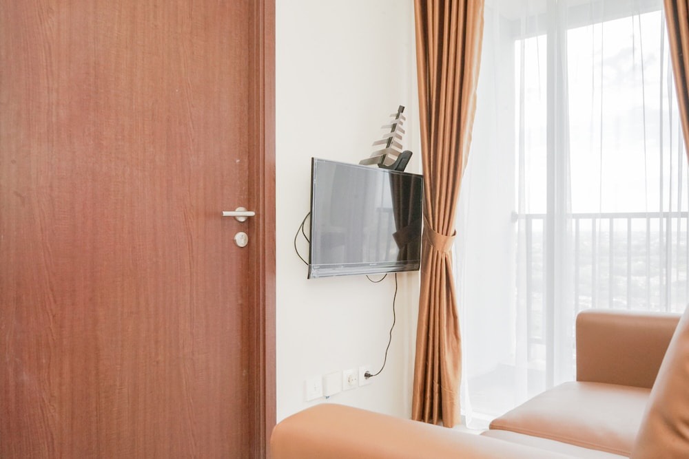 Serpong Hotel | Comfy 2Br Apartment at Parkland Avenue