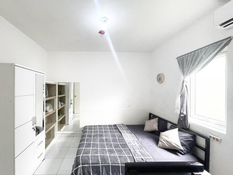 Tangerang Apartment | Cool Cozy Fresh room nearAirport