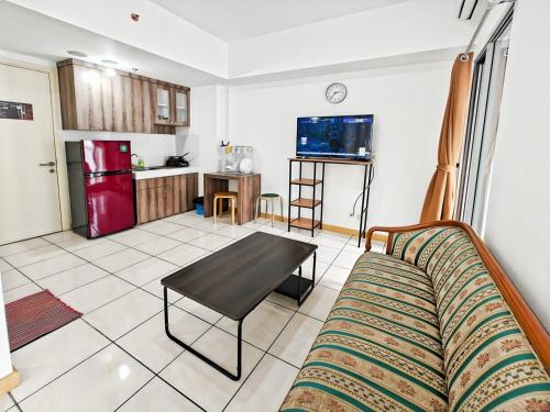 Tangerang Apartment | Cozy 3BR M-Town apt Serpong with Pool by 2ndHome