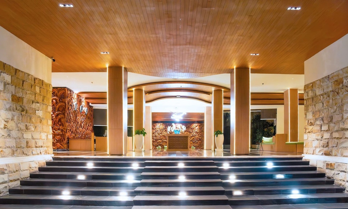 Raya Kuta Hotel | Cross Vibe Paasha Atelier Bali Kuta