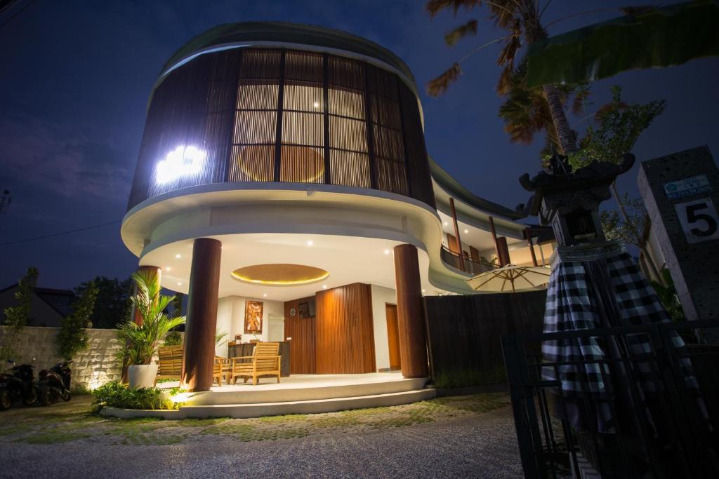 Umalas House | Curve Guest House