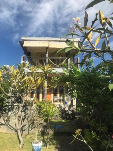 Tulamben Apartment | Dewenten Backpacker II
