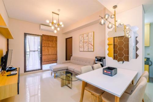 Depok Apartment | Elegant and Comfy 3BR Transpark Cibubur Apartment By Travelio