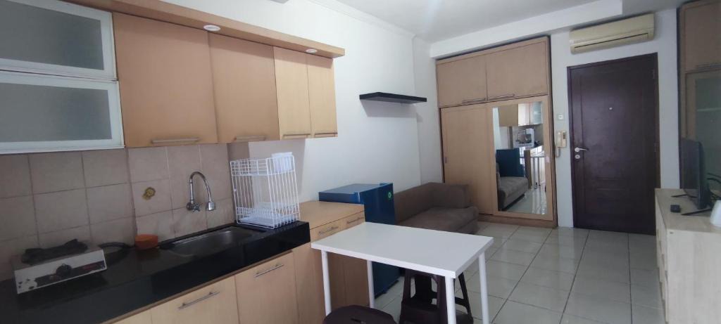 Jakarta Apartment | Flamboyant 2BR - Medit2 West Jakarta CBD