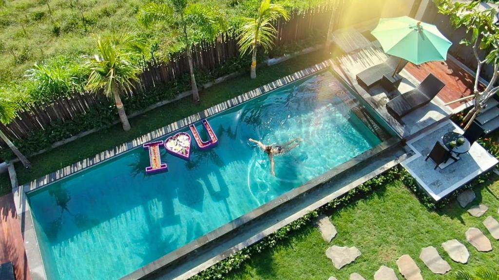 Melayang Bed & Breakfast | Galang hari villa
