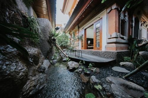 Celuk House | Gallery House near Bali zoo
