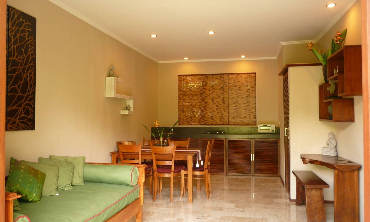 Kedewatan Apartment | Garden Apartment with Swimming Pool