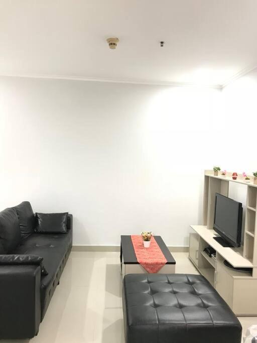 Kuningan Apartment | Good Location 2 Bedrooms Apartment at South Jakarta