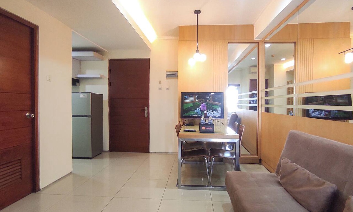 Siwalankerto Apartment | Good Place and Tidy 2BR at High Point Serviced Apartment
