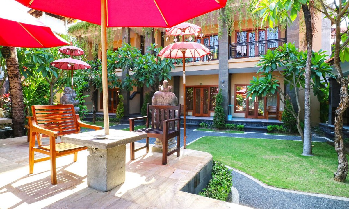 Downtown Kuta Hotel | Gora Beach Inn