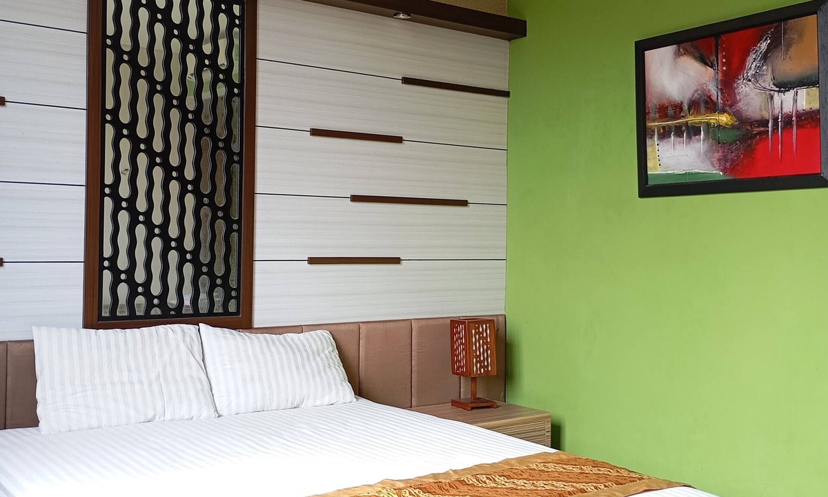 Laweyan Hotel | Graha Laweyan Solo