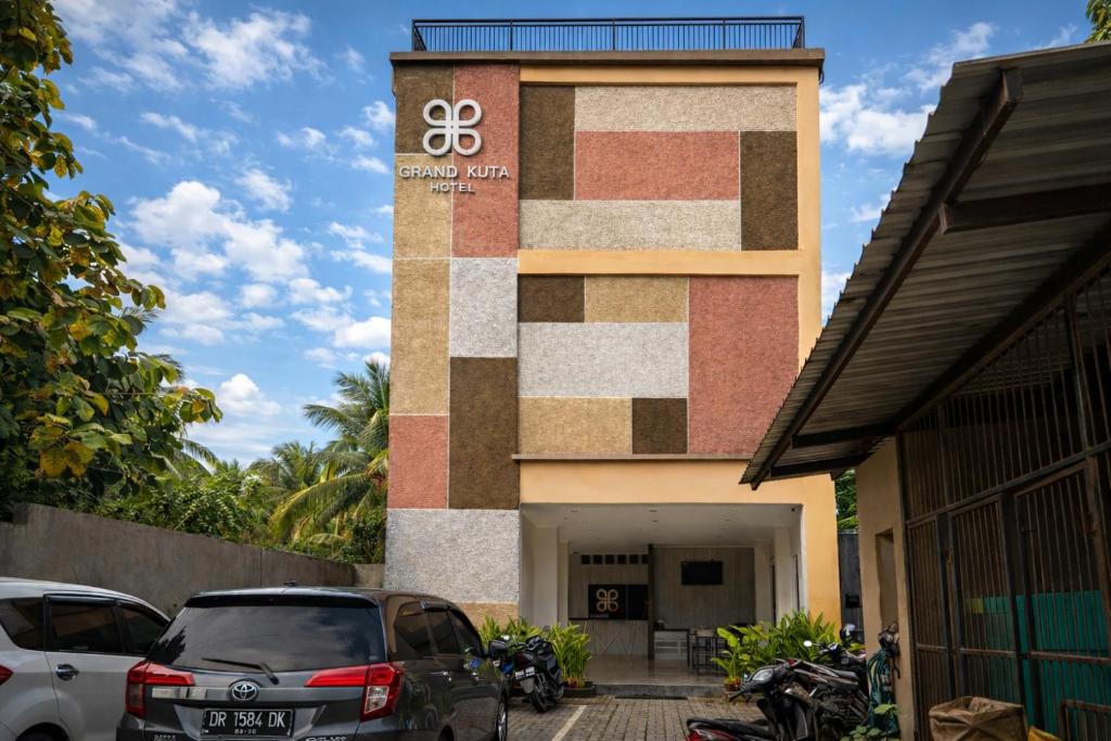 Kuta Hotel | Grand Kuta Hotel Lombok - Pool - 43 inch Google TV - Strong 60Mbps WiFi - New Enhanced Management