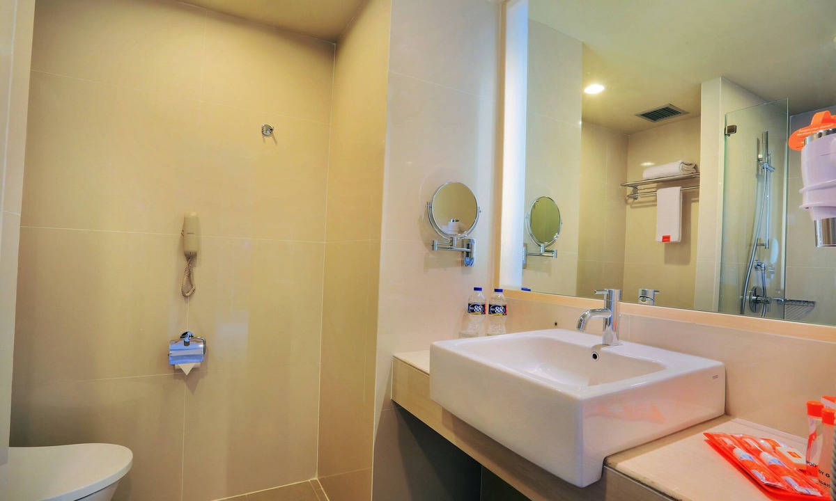Sukajadi Hotel | HARRIS Hotel & Conventions Ciumbuleuit Bandung