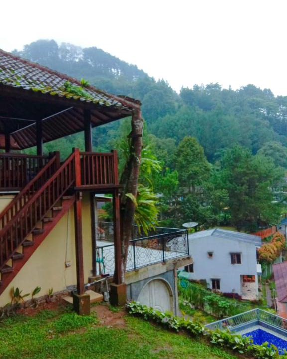 Megamendung Villa | Hill Top