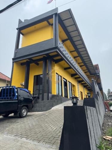 Ngadisari House | Homestay Honeymoon Bromo