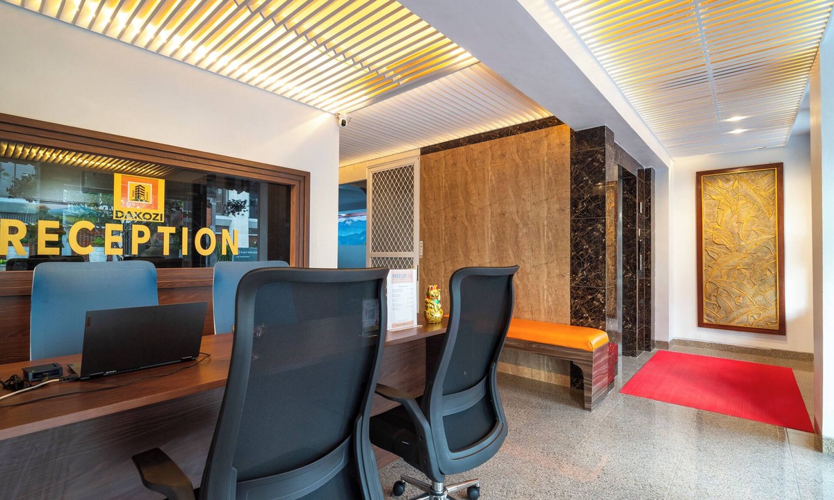 Sunset Road Hotel | Hotel Dakozi Living
