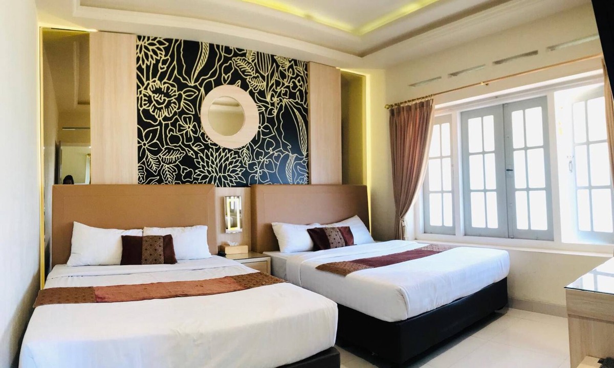 Hargomulyo Hotel | Hotel Indah Palace Tawangmangu