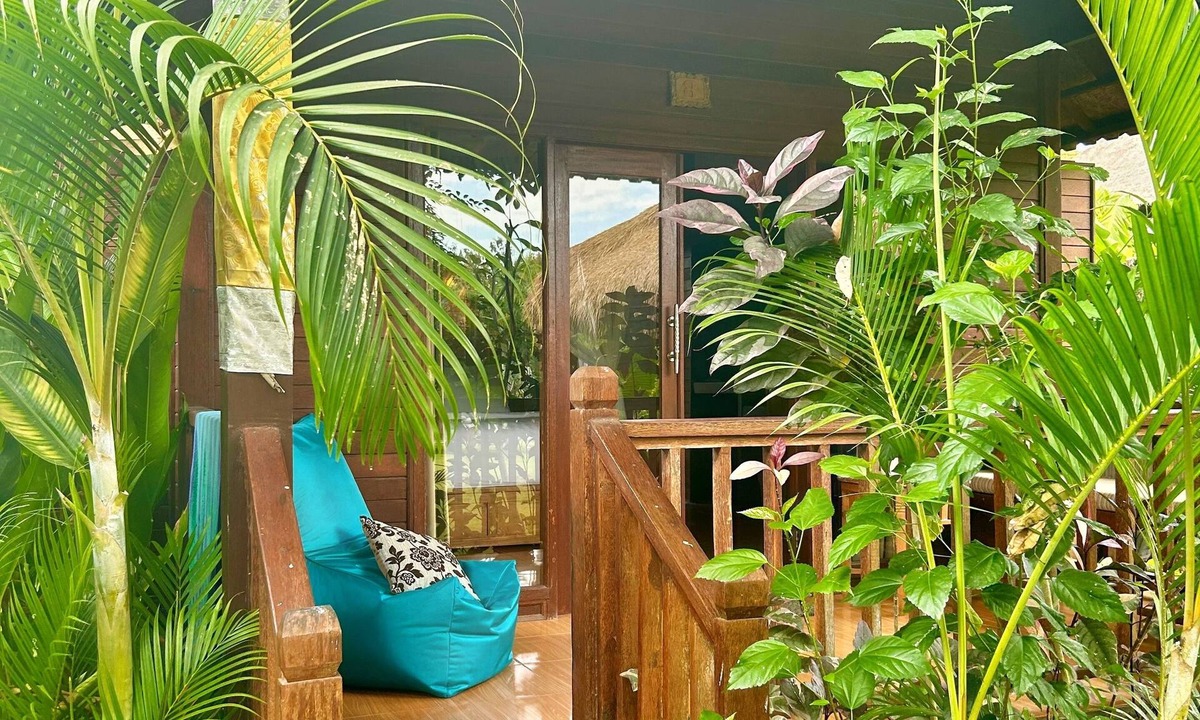 Mushroom Bay Villa | Island Garden Huts & Yoga Shala