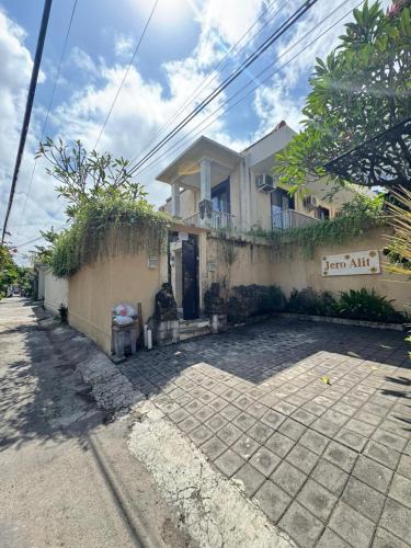 Sanur Kauh Villa | Jero Alit Villa