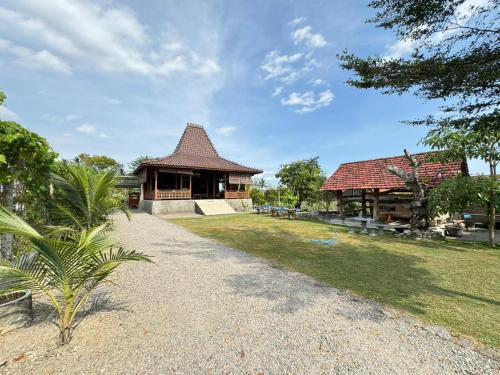 Ngemplak House | Joglo Bandulan Homestay Jogja