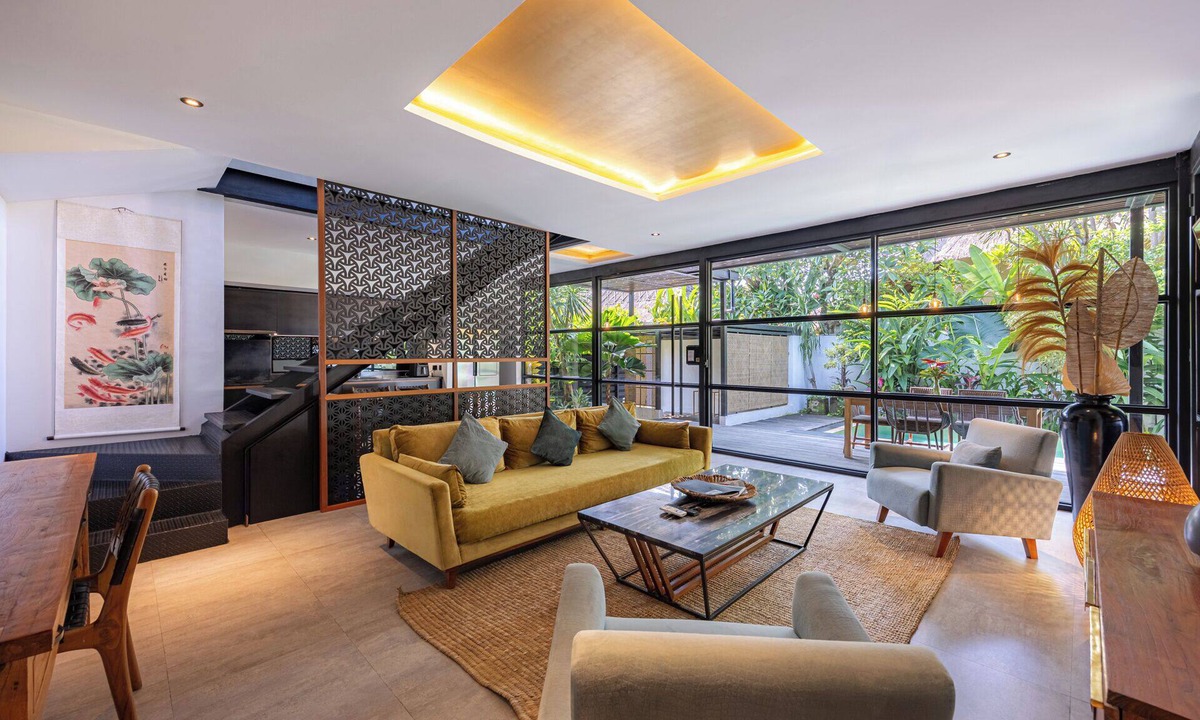 Sanur Villa | Karmagali Design private pool villa 2BR with 4* hotel services, beachside
