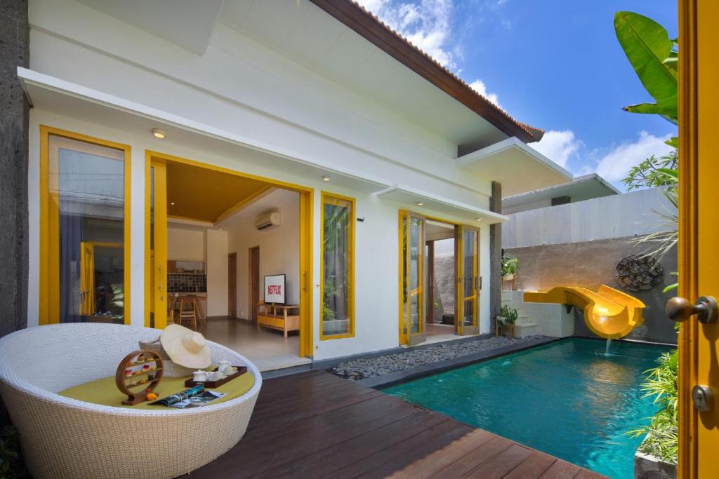 Kerobokan Villa | La Mira Villa Seminyak by Ini Vie Hospitality