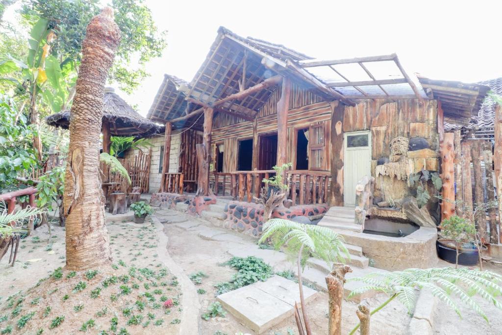 Kalirejo House | Larasati Homestay