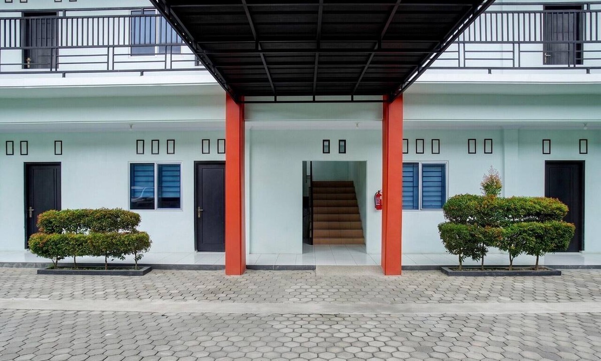 Rajabasa House | Lima Residence Deluxe Twin