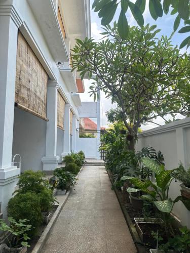 Sampalan Hotel | Little White Pavilion小白楼