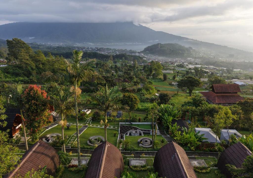 Candikuning Hotel | Lumbung Hill Glamping